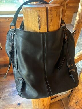 Black Leather Women’s pistol purse Tote Bag - Classic Everyday Shoulder Bag